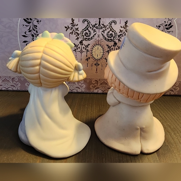 Bumpkins Bride & Groom Porcelaine Figurines - Picture 3 of 6